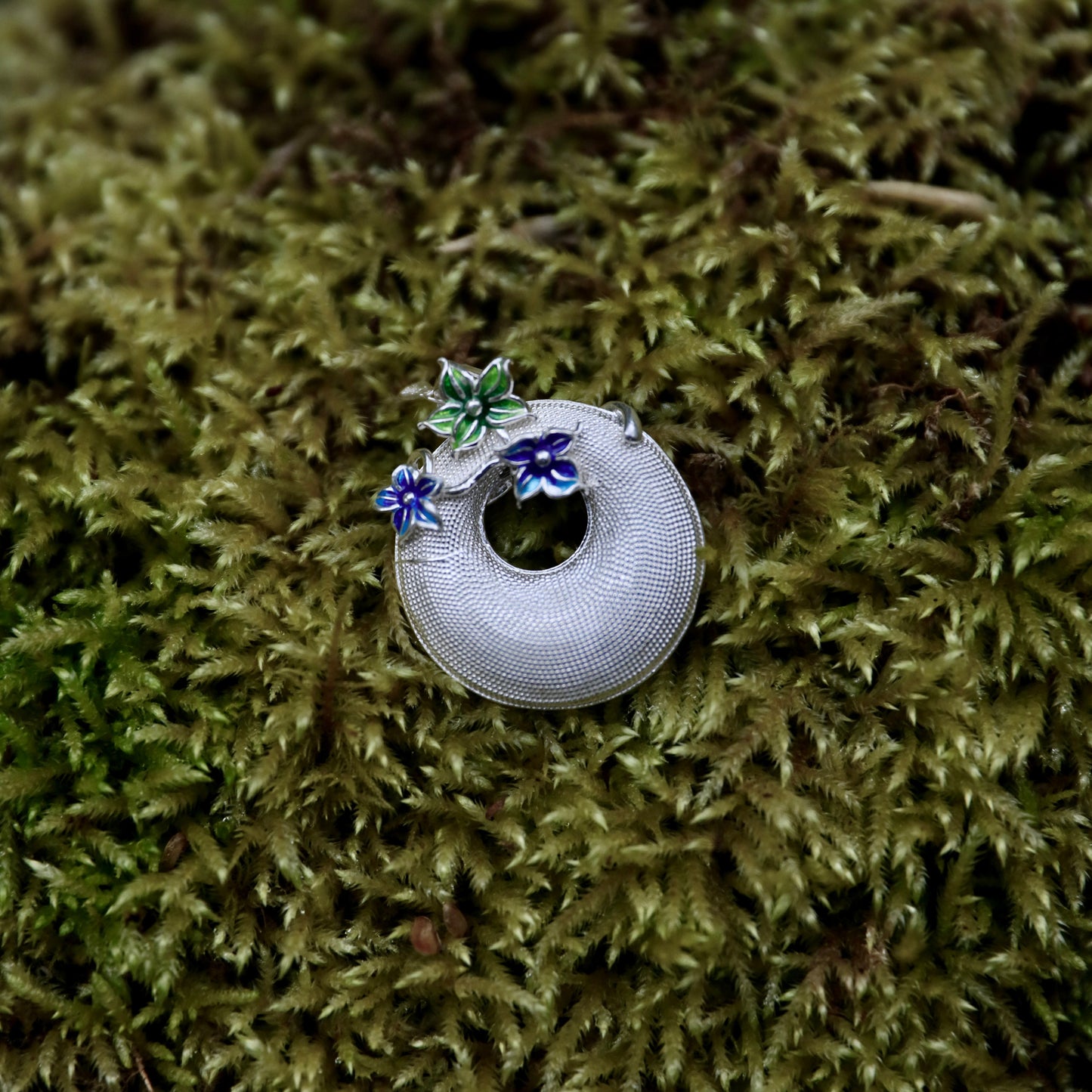 Round Flower Pendant